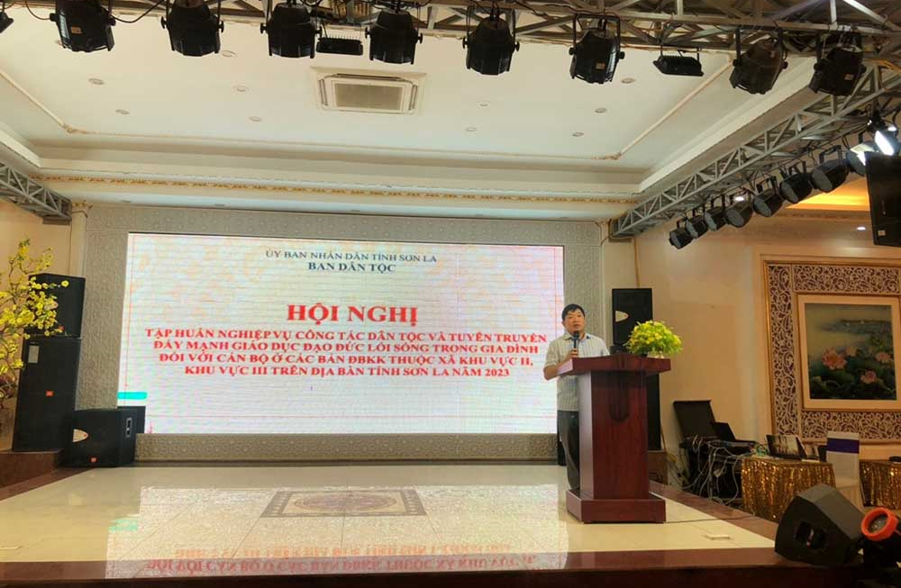 Cảnh giác với thủ đoạn phá hoại tư tưởng của các thế lực thù địch nhằm vào người có uy tín trong đồng bào dân tộc thiểu số